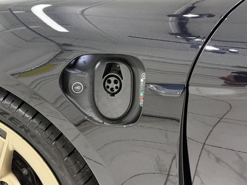 Certified 2025 Porsche Taycan Turbo S AWD/4WD image 70