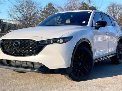 Used 2024 MAZDA CX-5 Carbon Edition image 2