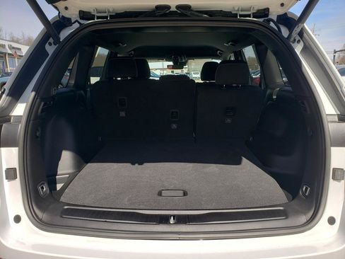 New 2025 Jeep Grand Cherokee Laredo w/ Luxury Tech Group I image 5