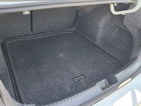 Used 2025 Volkswagen Jetta S image 9