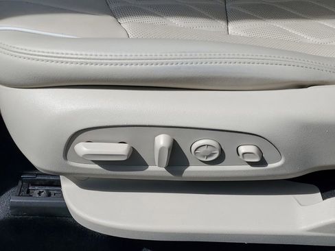 Used 2024 Buick Enclave Avenir w/ Avenir Technology Package AWD/4WD image 9