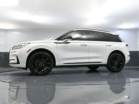 Used 2023 Lincoln Corsair Reserve w/ Jet Appearance Package image 51