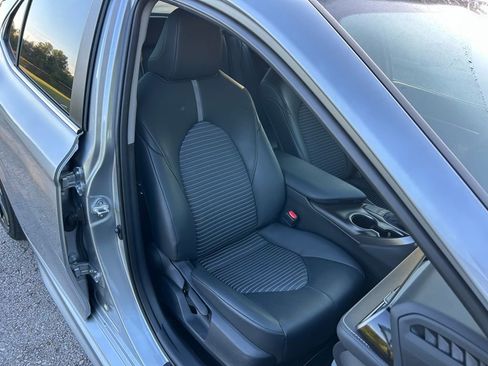 Certified 2024 Toyota Camry SE FWD image 15