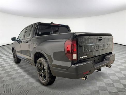 New 2026 Honda Ridgeline Black Edition image 3