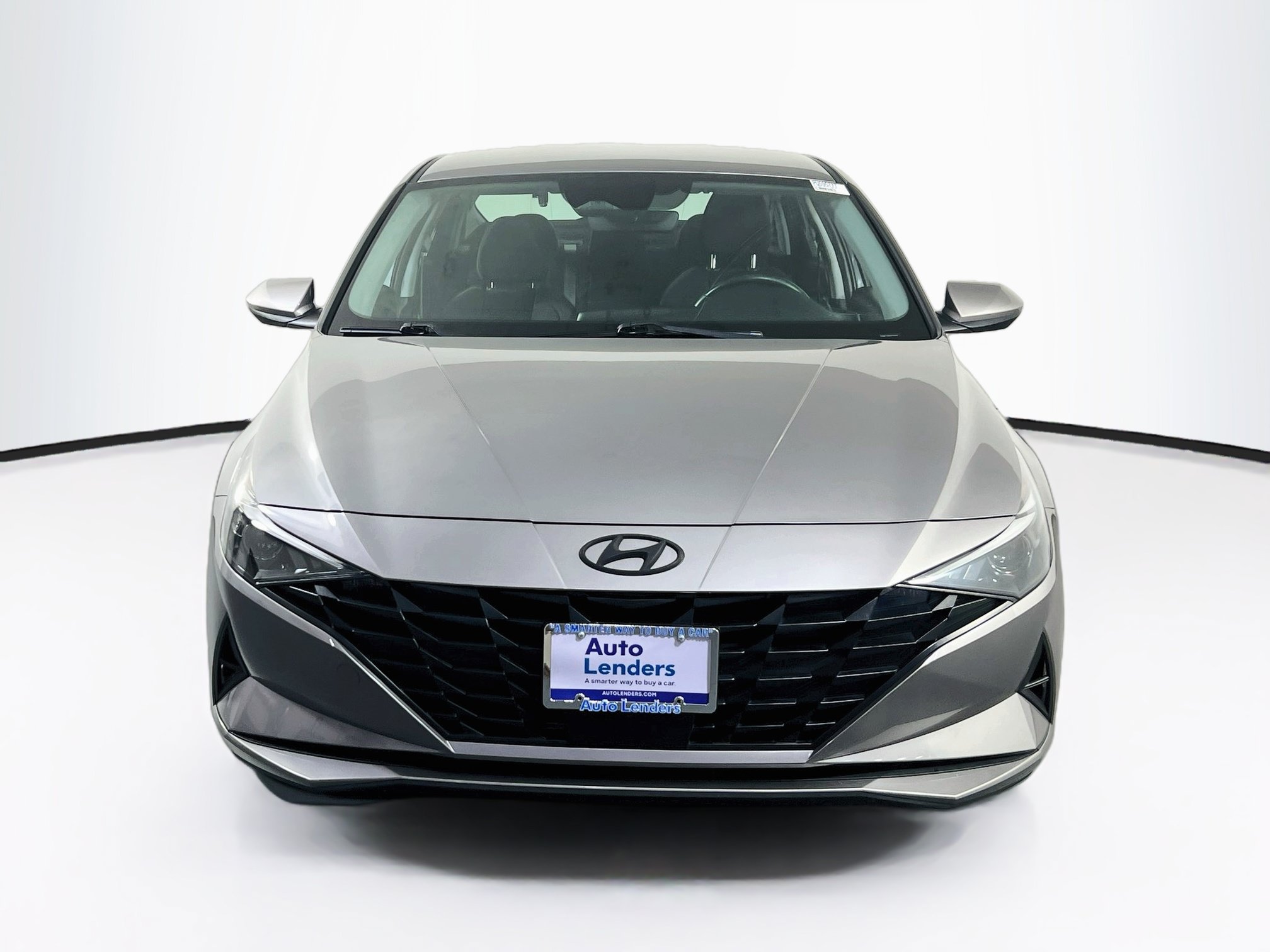 Used 2023 Hyundai Elantra SEL w/ Convenience Package FWD image 2