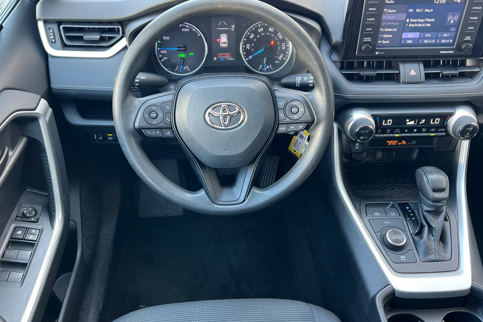 Certified 2021 Toyota RAV4 LE AWD/4WD image 14