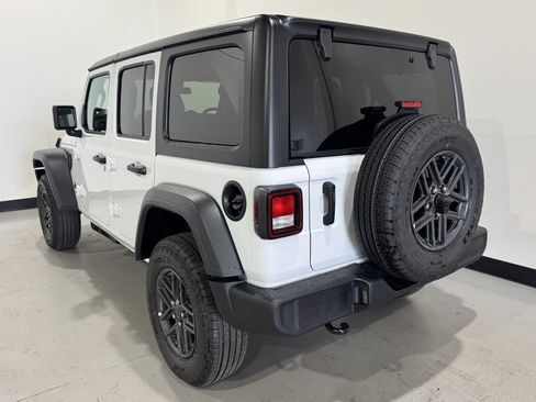 New 2026 Jeep Wrangler Unlimited Sport w/ Convenience Group AWD/4WD image 33