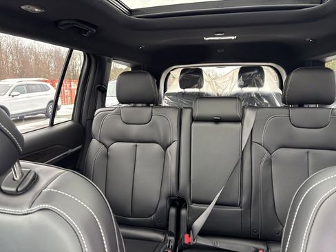 New 2025 Jeep Grand Cherokee L Limited w/ Trailer Tow Package image 24