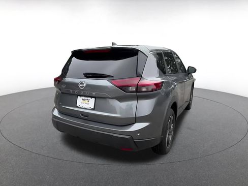Used 2025 Nissan Rogue SV FWD image 13