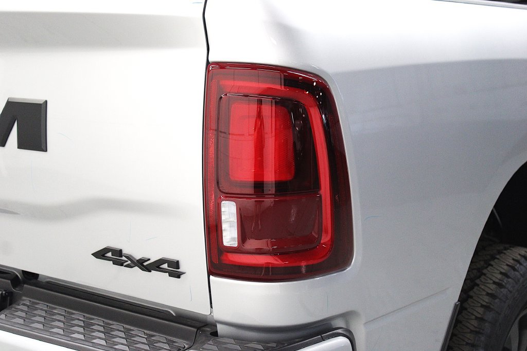 New 2026 RAM 2500 Big Horn AWD/4WD image 43