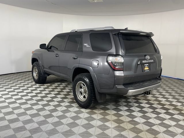 Used 2018 Toyota 4Runner TRD Off-Road AWD/4WD image 15