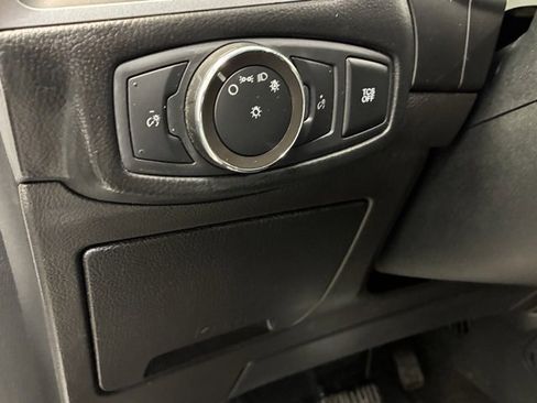 Used 2020 Ford Edge SE image 14