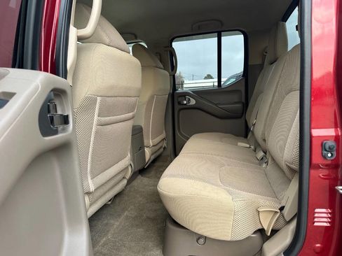 Used 2016 Nissan Frontier SV w/ SV Value Truck Package image 4