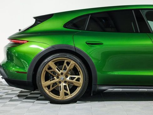 Used 2023 Porsche Taycan 4S AWD/4WD image 2