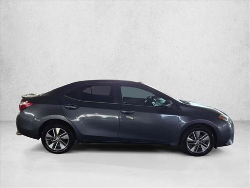 Used 2015 Toyota Corolla LE FWD image 4