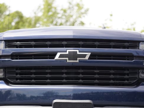 Used 2021 Chevrolet Silverado 1500 RST AWD/4WD image 31