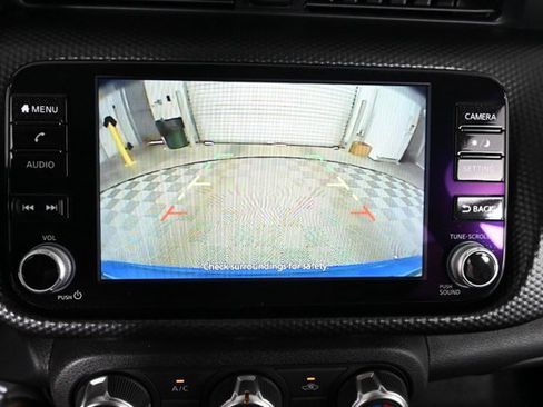 Used 2023 Nissan Kicks SV image 4