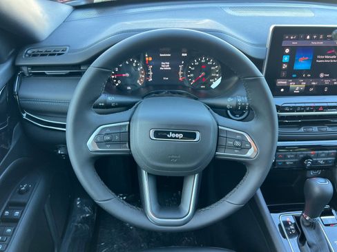 New 2026 Jeep Compass Latitude image 14