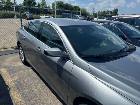 Used 2024 Chevrolet Malibu LT FWD image 7