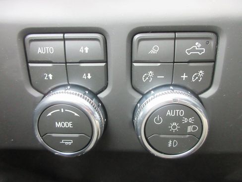 New 2026 GMC Sierra 2500 AT4X image 16