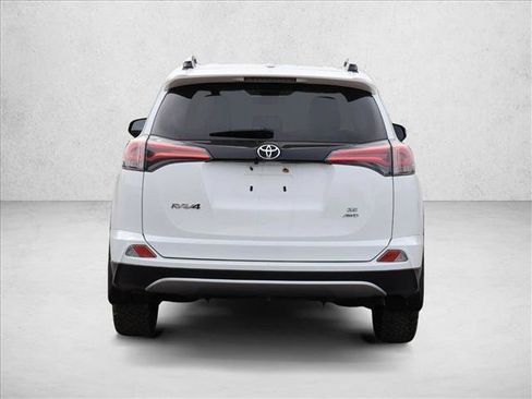 Used 2018 Toyota RAV4 SE w/ Power Extra Value Package AWD/4WD image 8