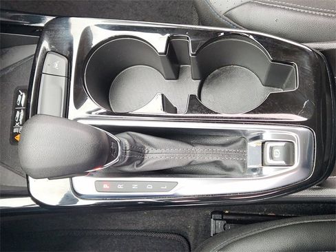 Certified 2024 Chevrolet Trax LT w/ Sunroof Package image 19