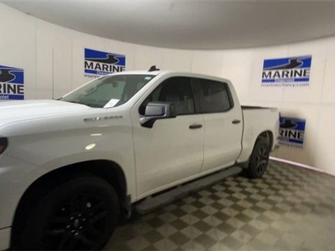 Used 2024 Chevrolet Silverado 1500 Custom image 6