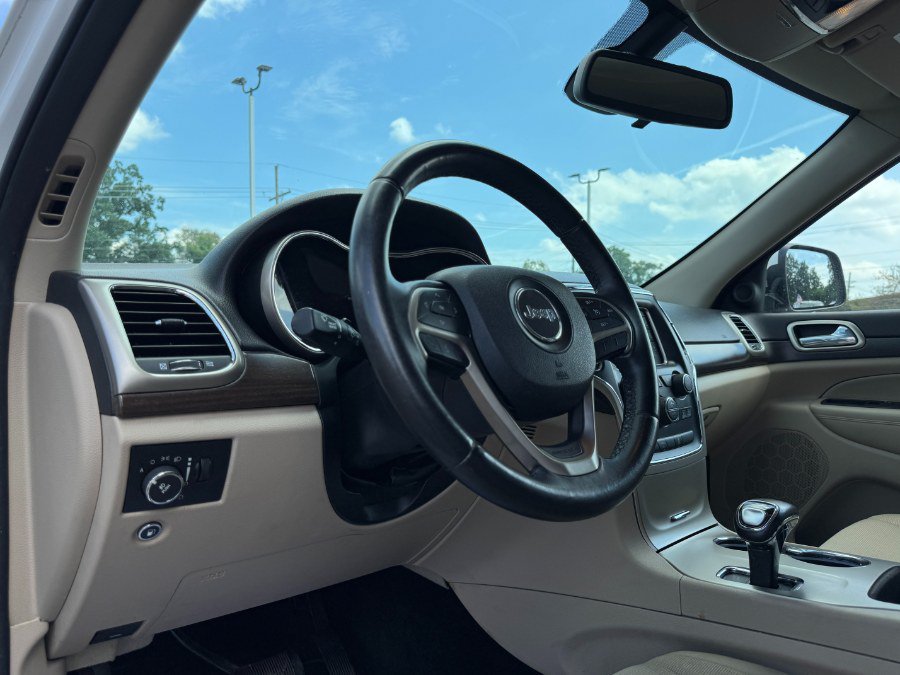 Used 2014 Jeep Grand Cherokee Laredo w/ Quick Order Package 23E AWD/4WD image 14