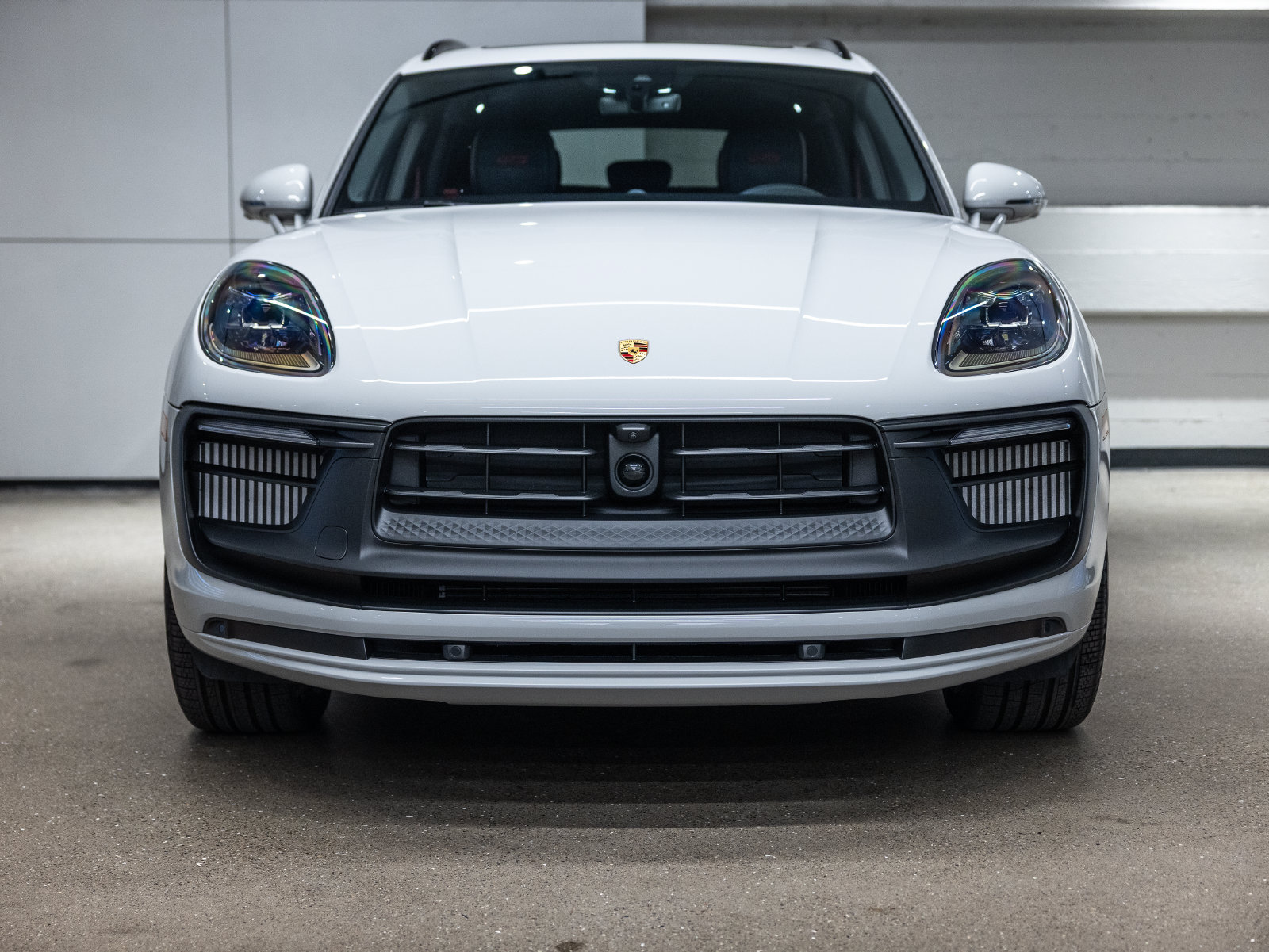 Certified 2026 Porsche Macan GTS AWD/4WD image 40