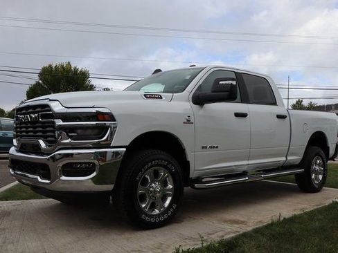 Used 2025 RAM 2500 Big Horn image 8