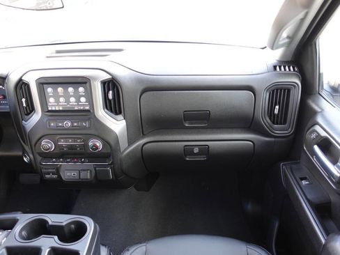 Used 2024 Chevrolet Silverado 1500 Custom image 34