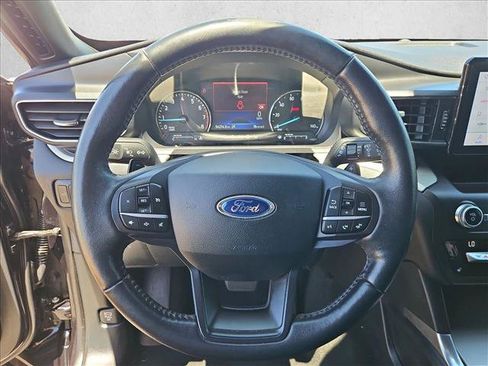 Used 2020 Ford Explorer XLT w/ Equipment Group 202A RWD image 15