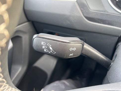 Used 2021 Volkswagen Tiguan SE image 14