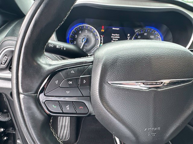 Used 2022 Chrysler Pacifica Limited w/ Uconnect Theater Family Group FWD image 30
