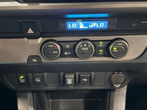 Used 2023 Toyota Tacoma SR5 w/ Technology Package RWD image 31