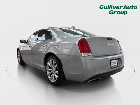 Used 2018 Chrysler 300 Limited w/ Safetytec Plus Group RWD image 5