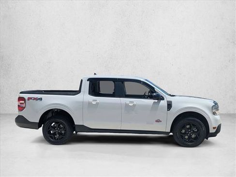 Used 2024 Ford Maverick Lariat w/ FX4 Off-Road Package AWD/4WD image 4