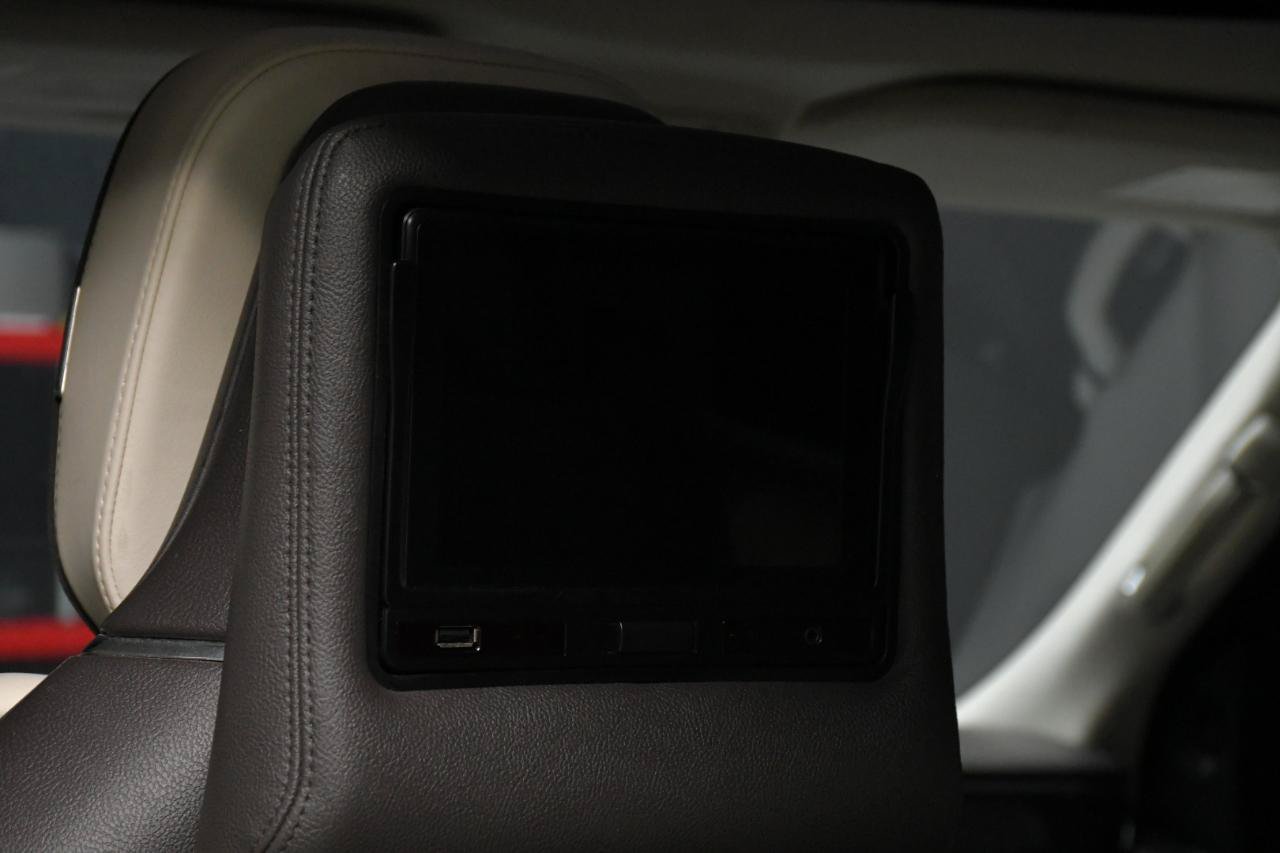 Used 2019 Lincoln Navigator Black Label w/ Cargo Package AWD/4WD image 32