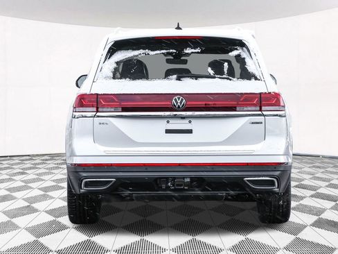 New 2026 Volkswagen Atlas SEL image 18