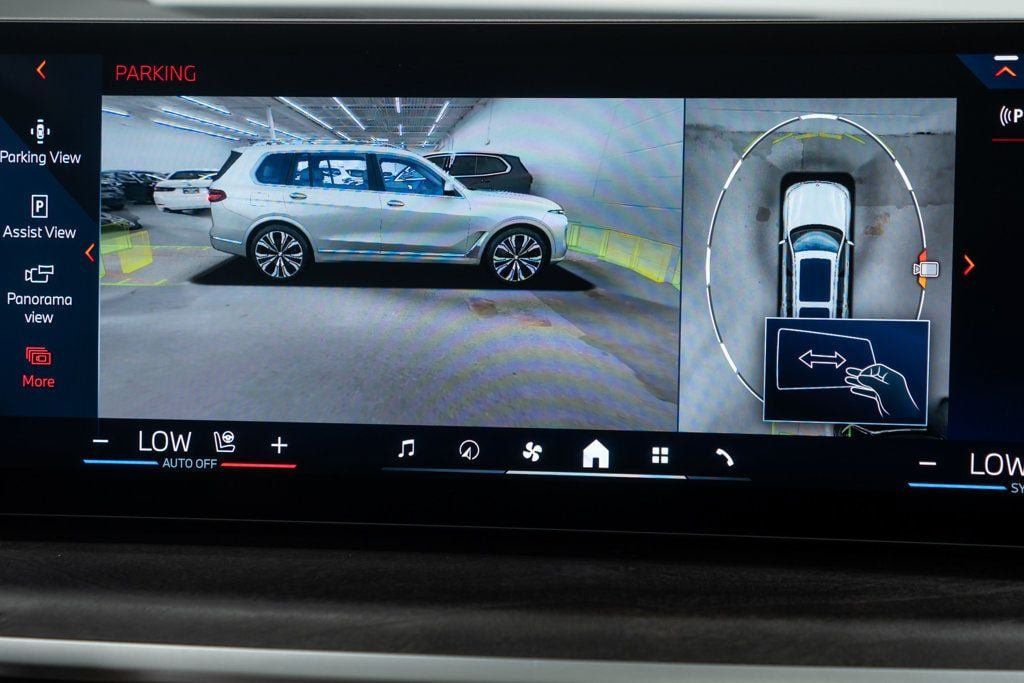 Used 2025 BMW X7 xDrive40i AWD/4WD image 33