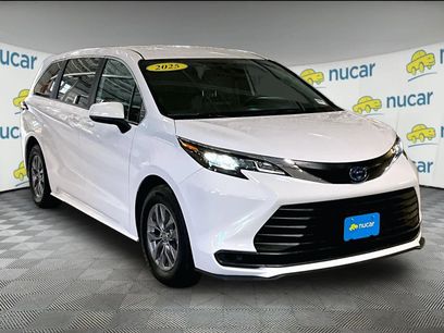 Used 2025 Toyota Sienna LE