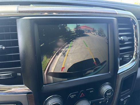 Used 2015 RAM 1500 Laramie w/ Convenience Group AWD/4WD image 20