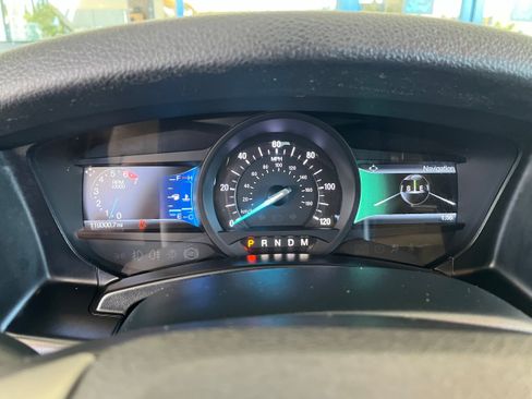 Used 2017 Ford Expedition Limited w/ Equipment Group 301A AWD/4WD image 8