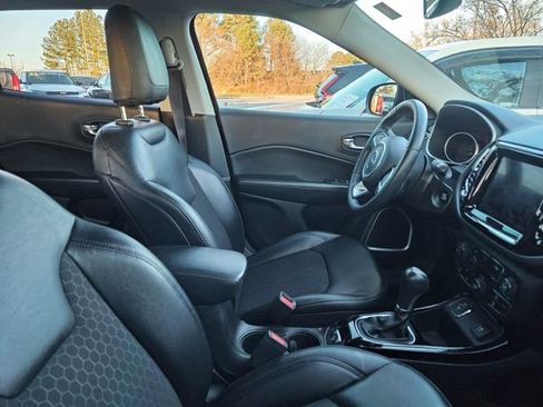 Used 2019 Jeep Compass Altitude image 9