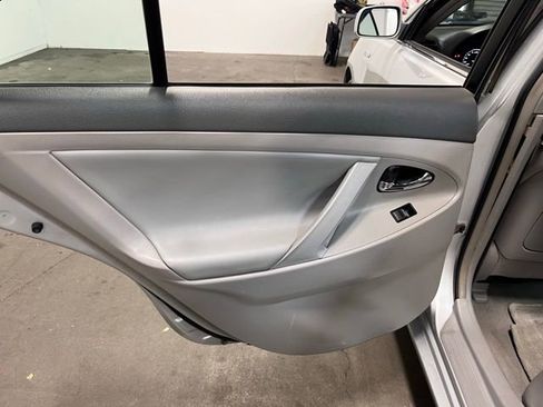 Used 2009 Toyota Camry Hybrid image 18