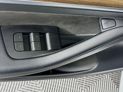 Used 2022 Tesla Model 3 RWD image 15