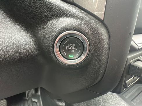 New 2025 GMC Sierra 2500 Pro w/ Convenience Package image 17