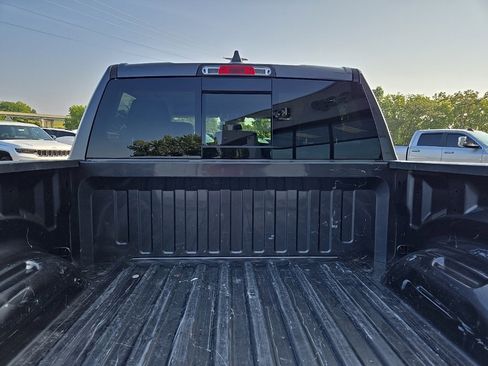Used 2020 RAM 1500 Laramie image 31