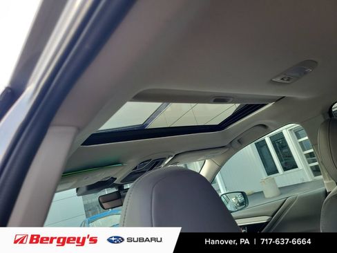Certified 2025 Subaru Outback Limited AWD/4WD image 18