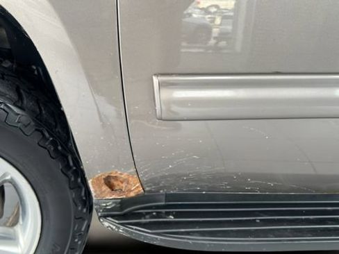 Used 2011 Chevrolet Tahoe LT image 26